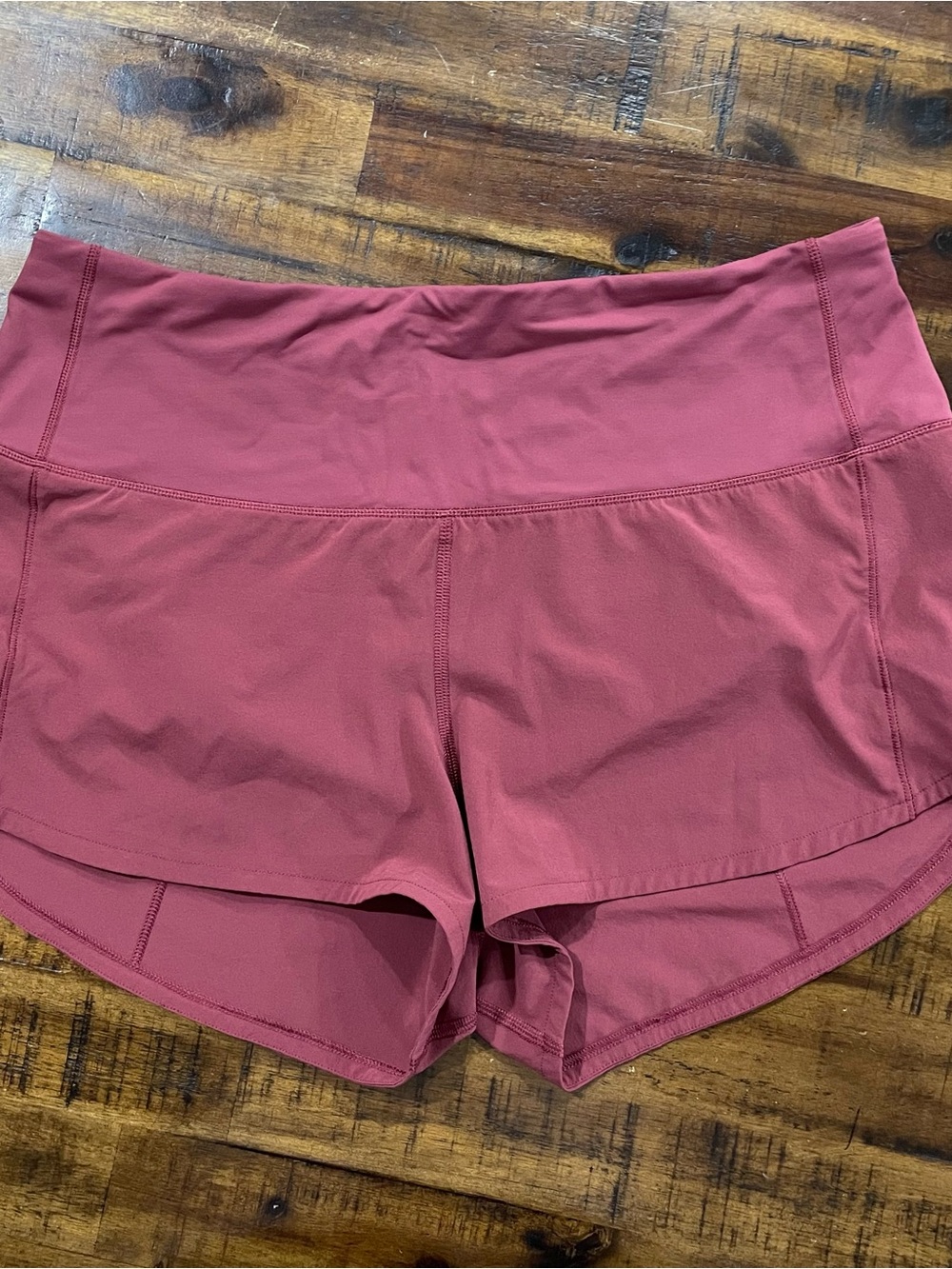 Lululemon Speed Up HR 2.5” Shorts Mulled Wine 8